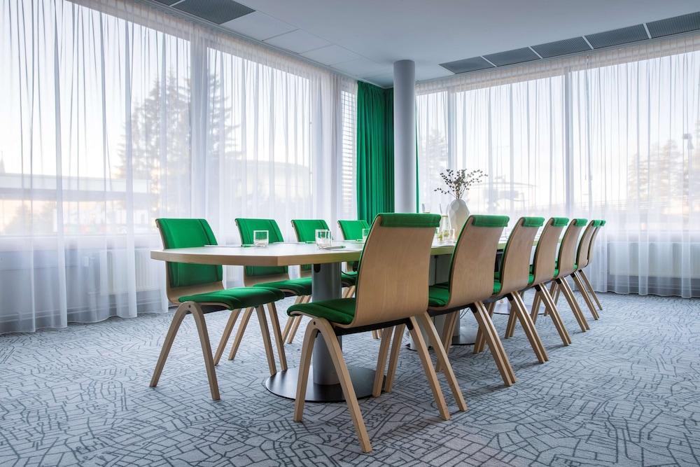 Radisson & Conference Centre Oslo Airport 4*