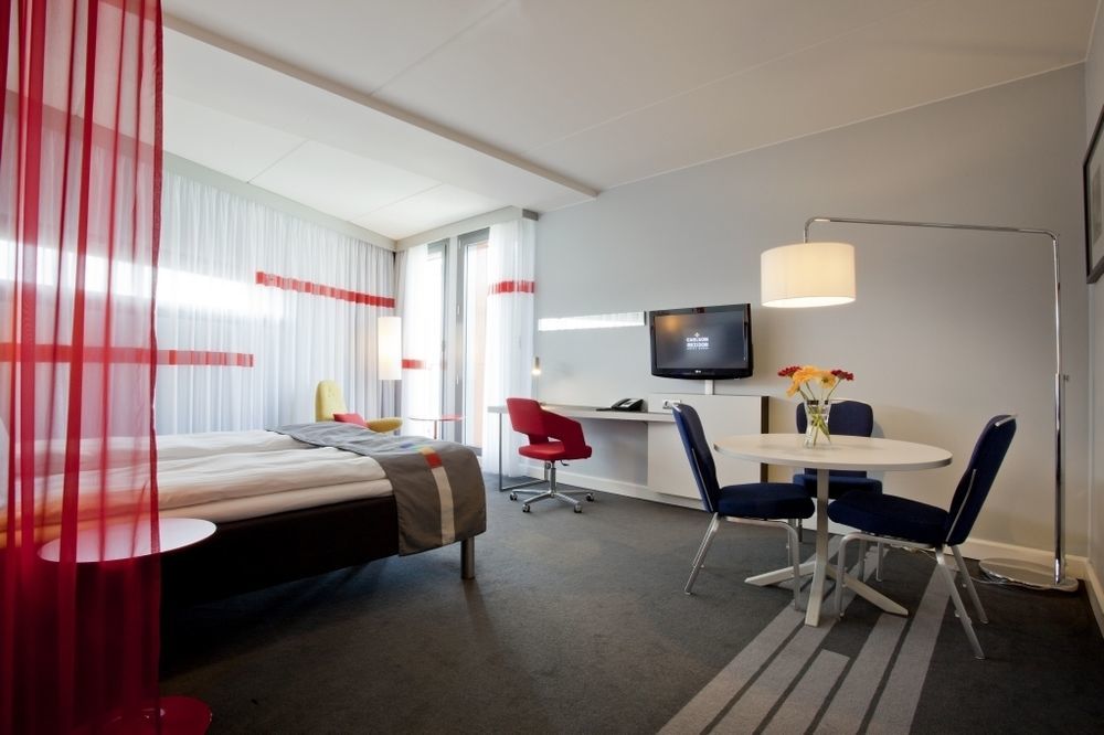 Park By Radisson Oslo Airport Hotell 4*